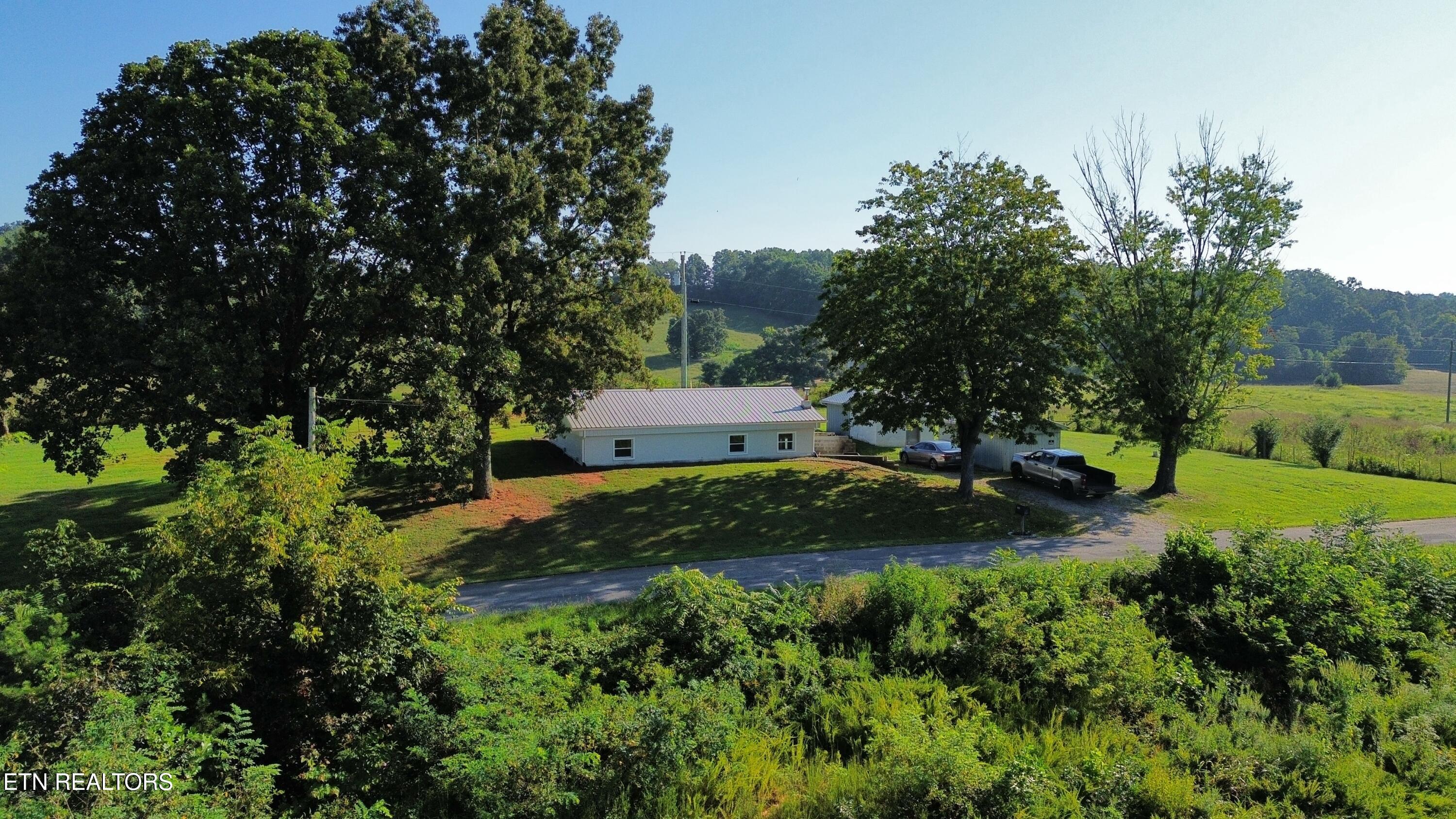 333 Deerfield Road Rutledge, TN 37861 - Photo 1 of 31 main