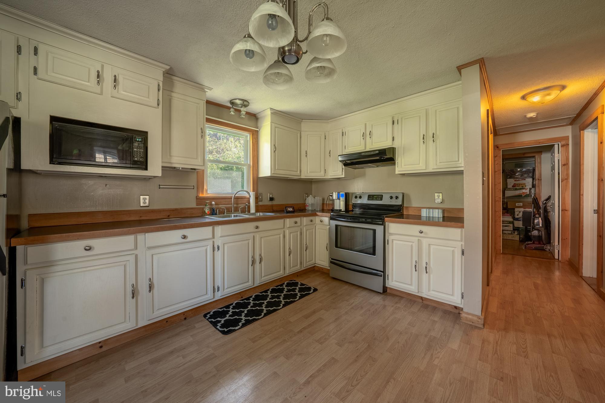 2 Hill Road Boyertown, PA 19512 - Photo 37 of 42 In Law Suite