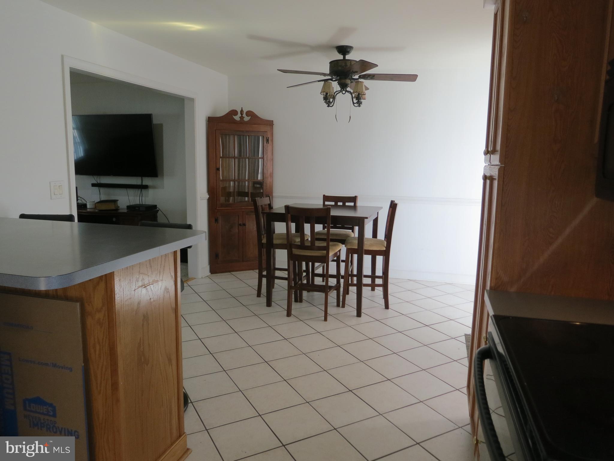 19 Hunting Ridge Road Newark, DE 19702 - Photo 8 of 25 TILED FLOOR