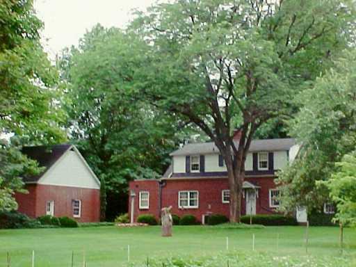 527 Meridian Road Renfrew, PA 16053 - Photo 2 of 8