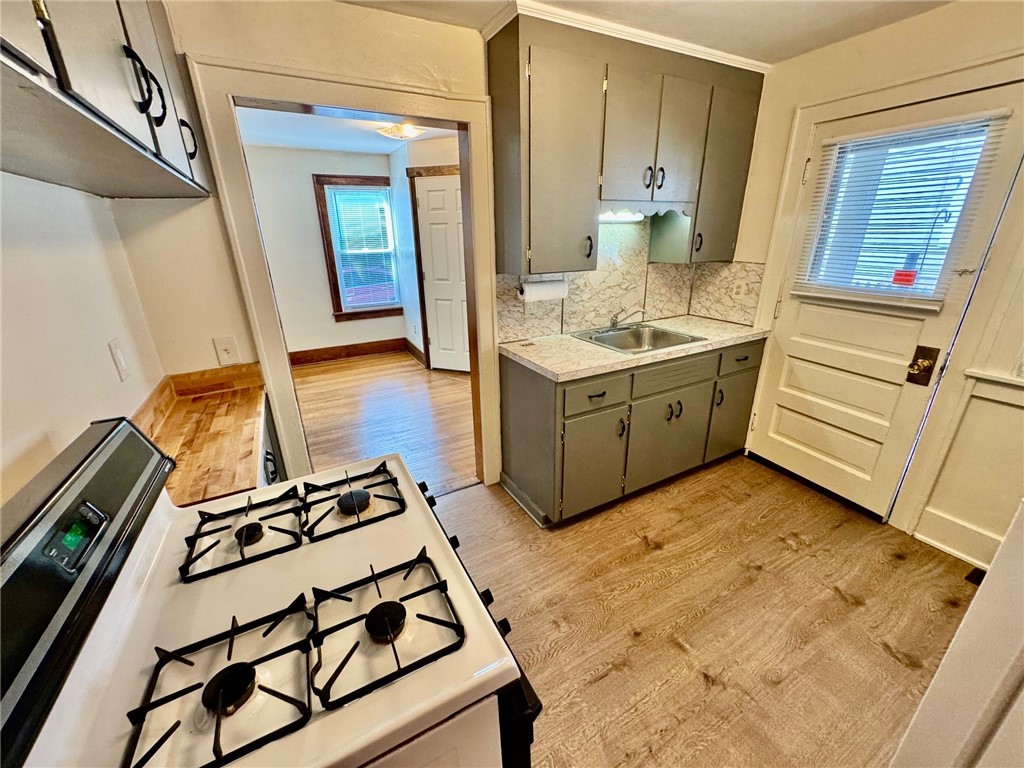 235 East Elm Street East Rochester, NY 14445 - Photo 17 of 47 Kitched