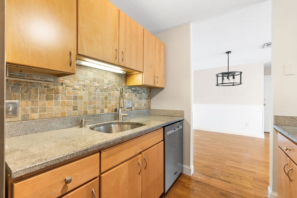 15 Bower Road, Unit F11 Quincy, MA 02169 - Photo 12 of 26