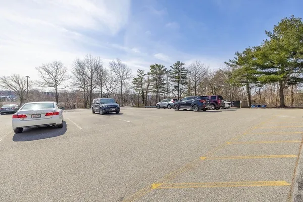 $2,750 | 15 Bower Road, Unit F11, Quincy, MA 02169