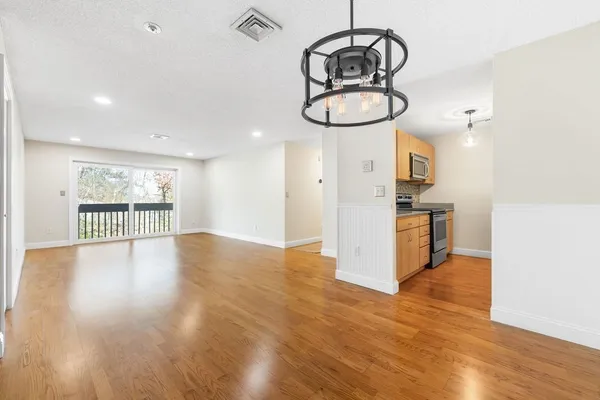 $2,750 | 15 Bower Road, Unit F11, Quincy, MA 02169