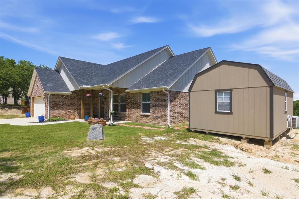 112 Monarch Lane Poolville, TX 76487 - Photo 4 of 37