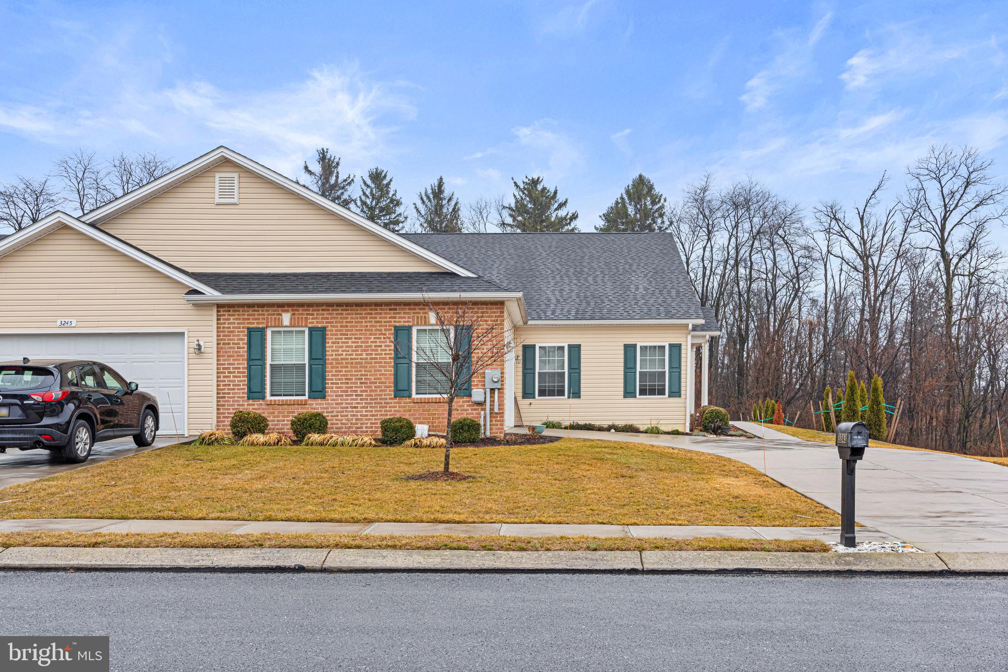 3243 Portrait Way Chambersburg, PA 17202 - Photo 2 of 35