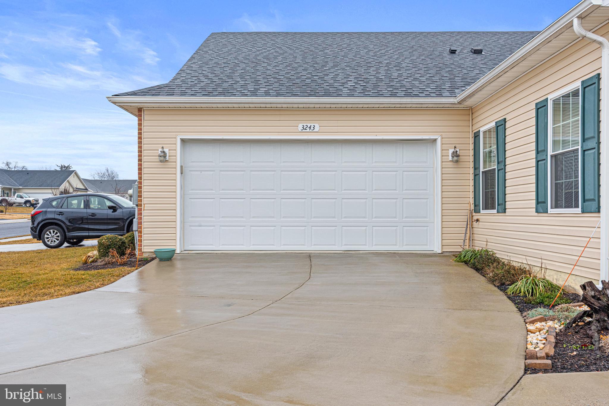3243 Portrait Way Chambersburg, PA 17202 - Photo 4 of 35