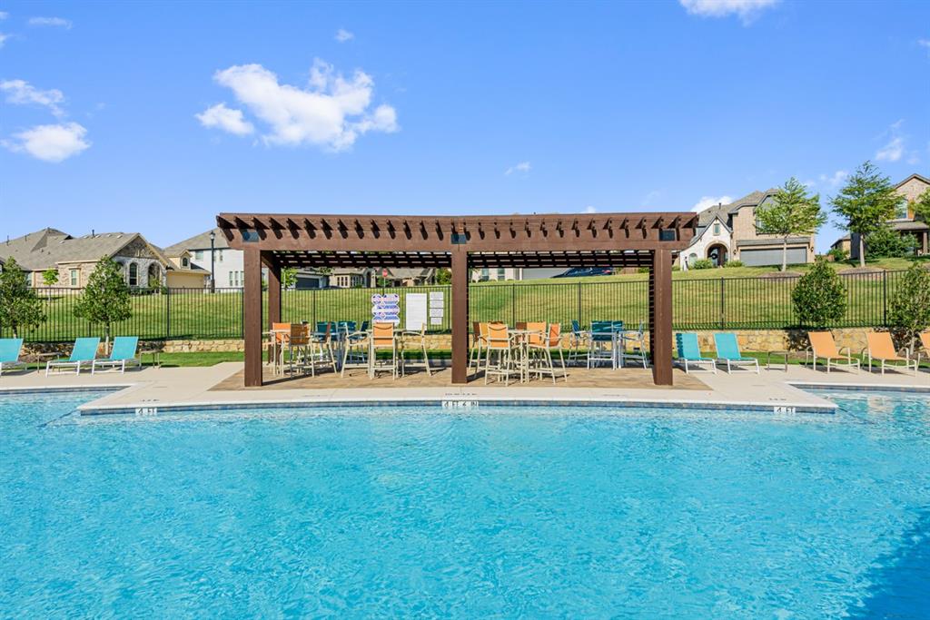 1004 Ashcroft Lane Justin, TX 76247 - Photo 33 of 39