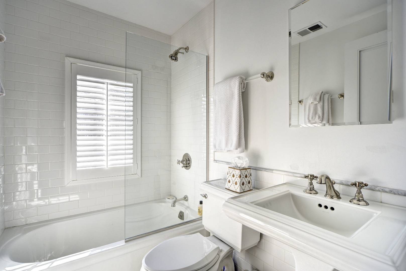 11 Sherrill Road East Hampton, NY 11937 - Photo 19 of 36
