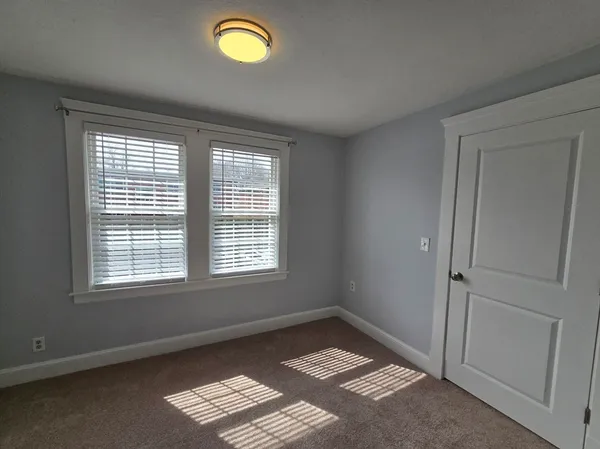 $2,400 | 288 Pleasant Street, Unit 7, Stoughton, MA 02072