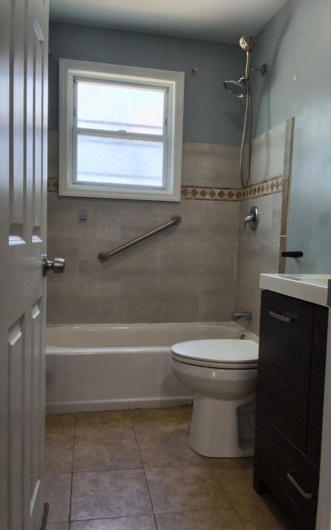 210 Hope Street, Unit 1N Fall River, MA 02721 - Photo 8 of 8
