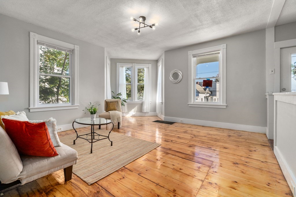 191 Hamilton Street Southbridge, MA 01550 - Photo 11 of 31 Gallery Image 11