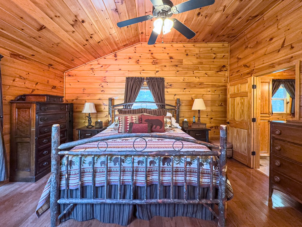 277 Virginia Lane Murphy, NC 28906 - Photo 17 of 63