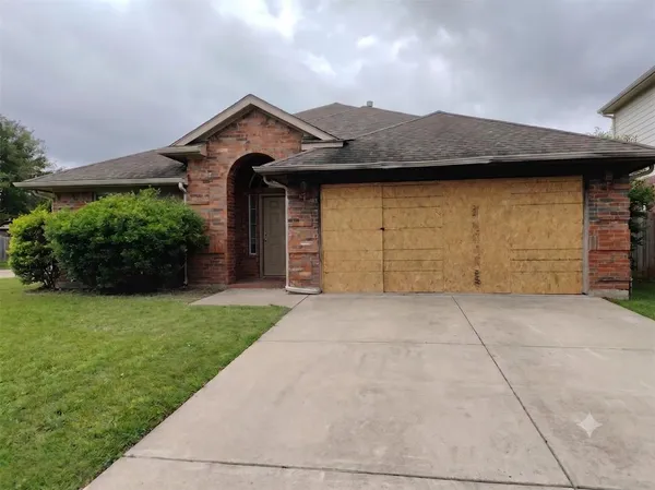 $150,000 | 8601 Lariat Circle, Fort Worth, TX 76244
