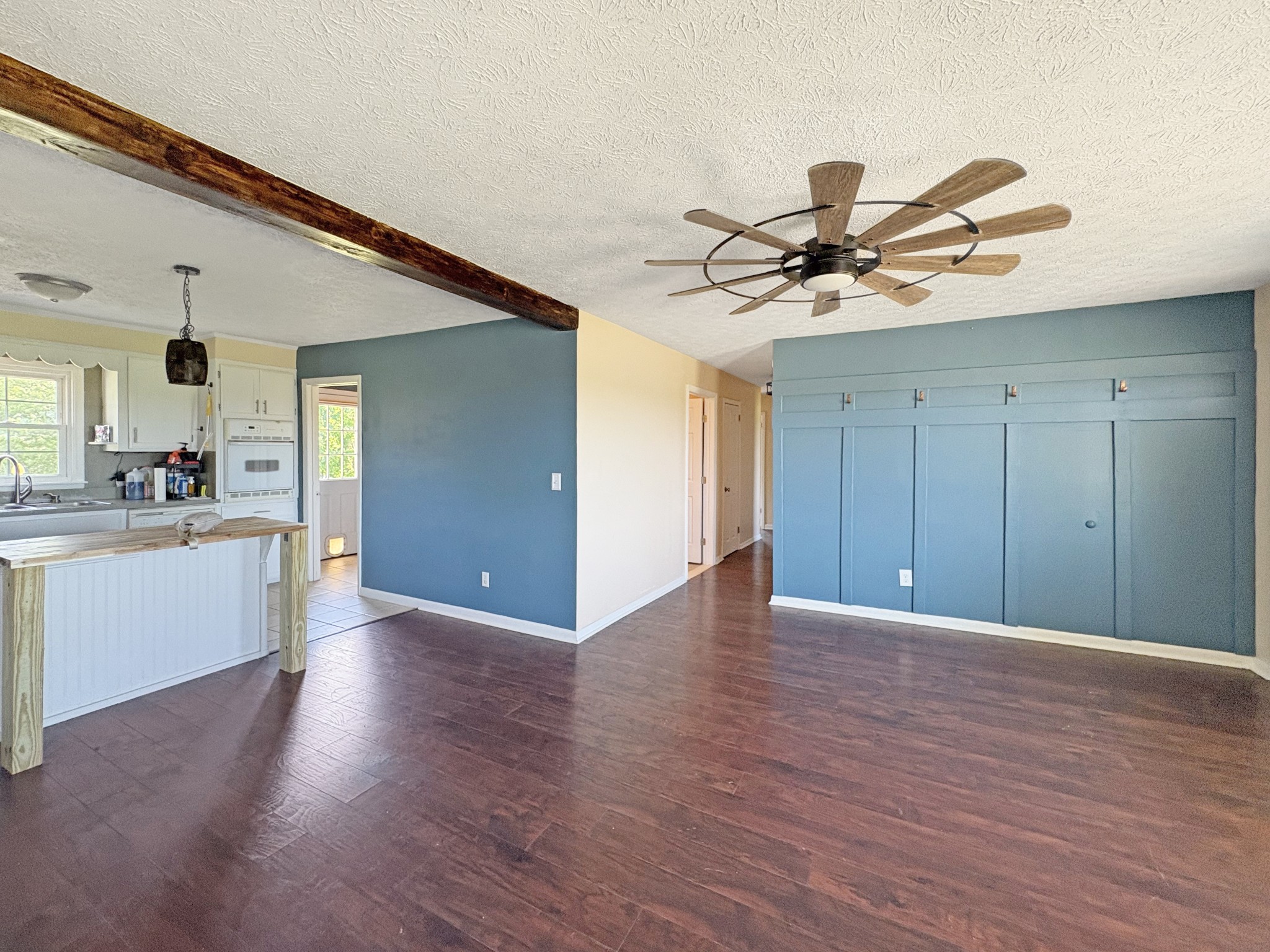 1390 Cooley Ford Road Tennessee Ridge, TN 37178 - Photo 3 of 27