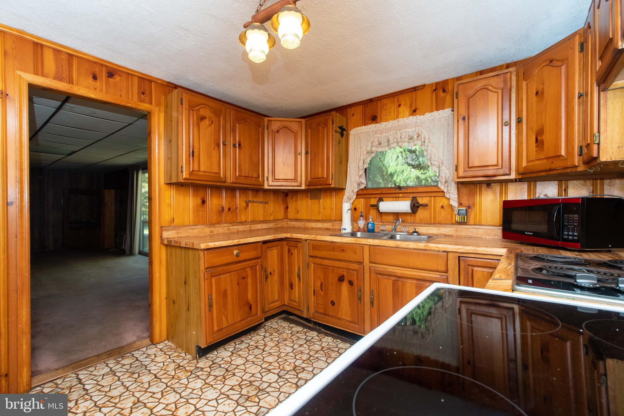 3134 James Run Road Churchville, MD 21028 - Photo 16 of 46 Open to family room