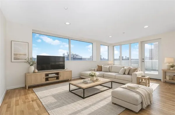 $665,000 | 2072 Ocean Avenue, Unit 701 | Midwood