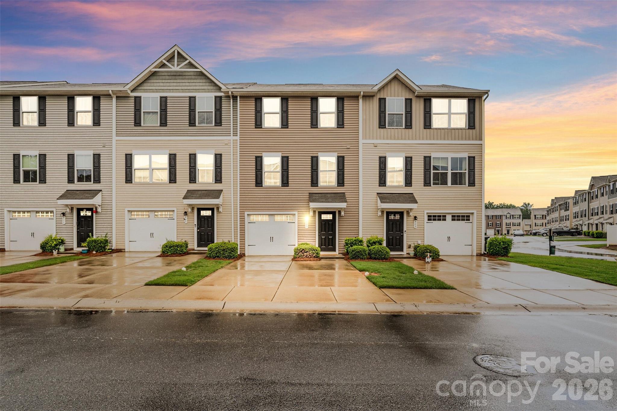 907 Taybyn Road Fort Mill, SC 29715 - Photo 1 of 38 Gallery Image 1