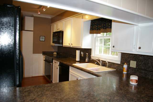 317 Hillandale Road Seneca, SC 29672 - Photo 8 of 22 Gallery Image 8