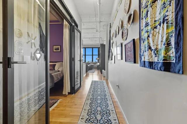 $299,900 | 290 Market Street, Unit 405, Minneapolis, MN 55405