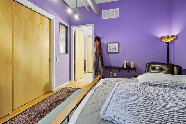 $299,900 | 290 Market Street, Unit 405, Minneapolis, MN 55405