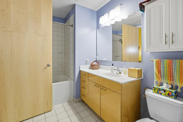 $299,900 | 290 Market Street, Unit 405, Minneapolis, MN 55405