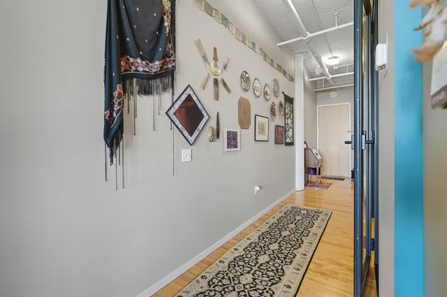 $299,900 | 290 Market Street, Unit 405, Minneapolis, MN 55405