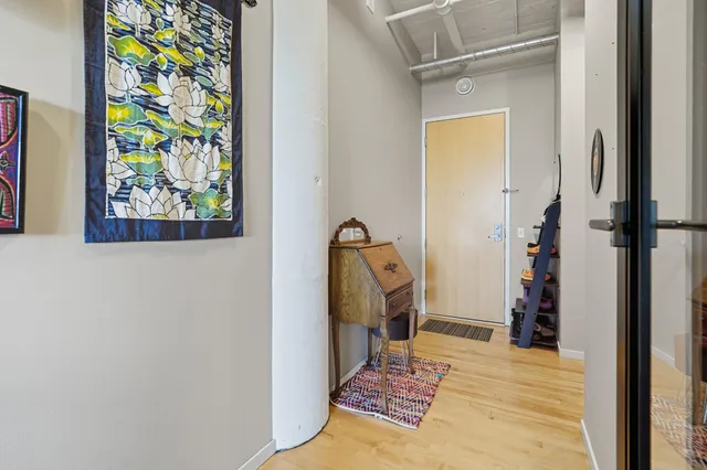 $299,900 | 290 Market Street, Unit 405, Minneapolis, MN 55405