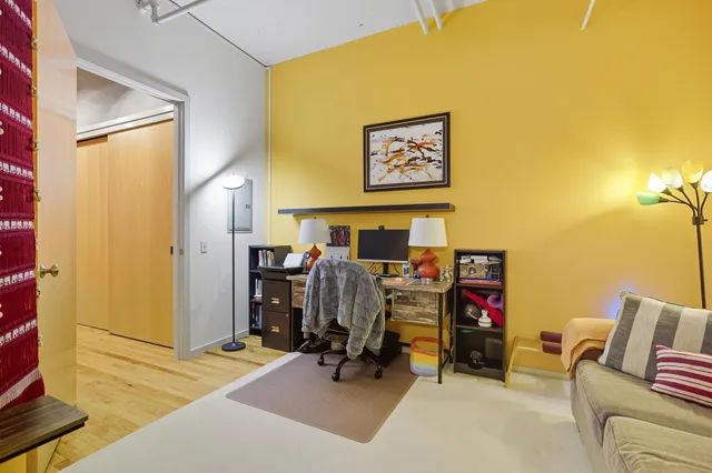 $299,900 | 290 Market Street, Unit 405, Minneapolis, MN 55405
