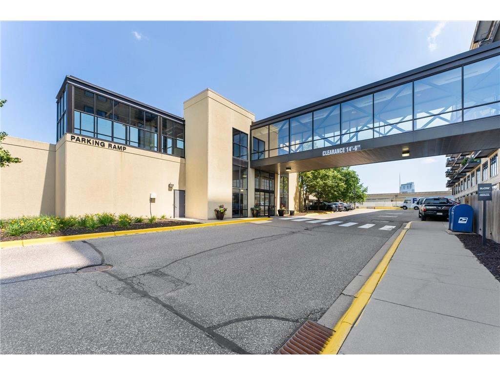 290 Market Street, Unit 405 Minneapolis, MN 55405 - Photo 35 of 37