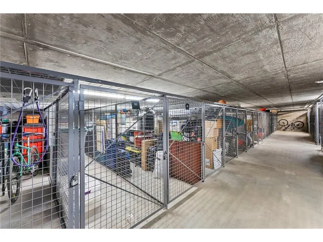 $299,900 | 290 Market Street, Unit 405, Minneapolis, MN 55405