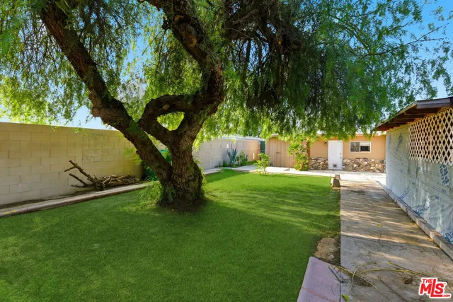 $260,000 | 1700 Airport Drive, Bakersfield, CA 93308