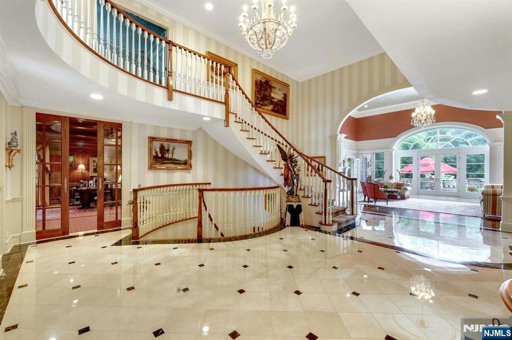 1055 High Mountain Road Franklin Lakes, NJ 07417 - Photo 7 of 24