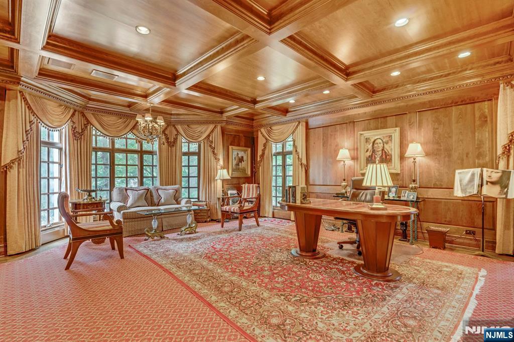1055 High Mountain Road Franklin Lakes, NJ 07417 - Photo 9 of 24
