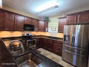 144 Sandpiper Lane Bean Station, TN 37708 - Photo 4 of 40 20260608212821440453000000