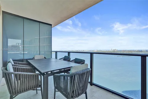 $1,895,000 | 650 Northeast 32nd Street, Unit 3901, Miami, FL 33137