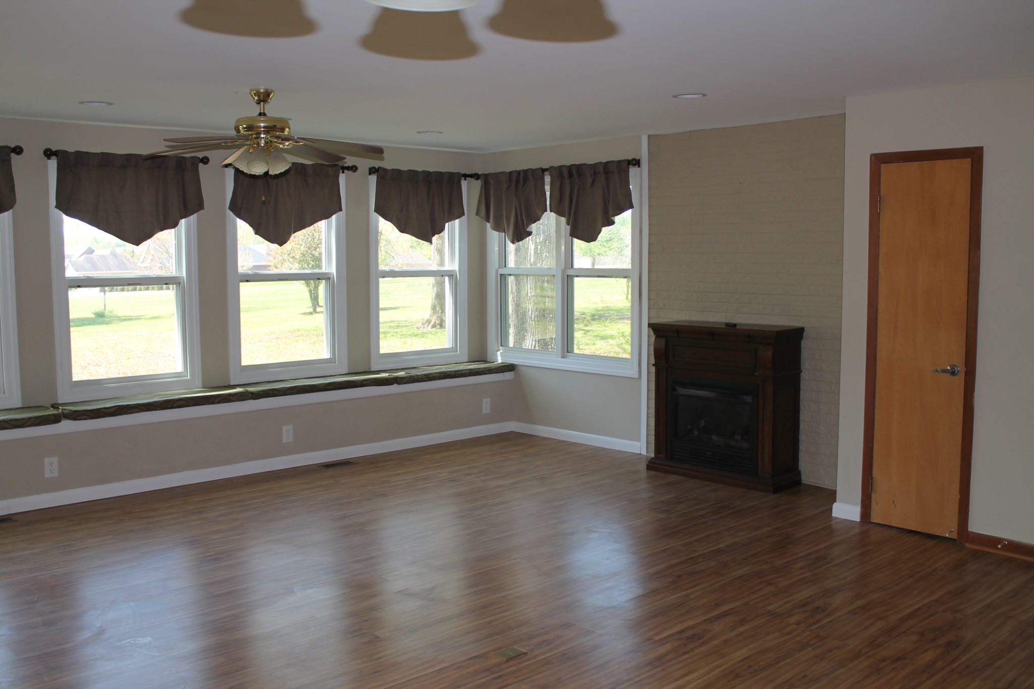 360 Ledford Mill Road Tullahoma, TN 37388 - Photo 5 of 17 Gallery Image 5