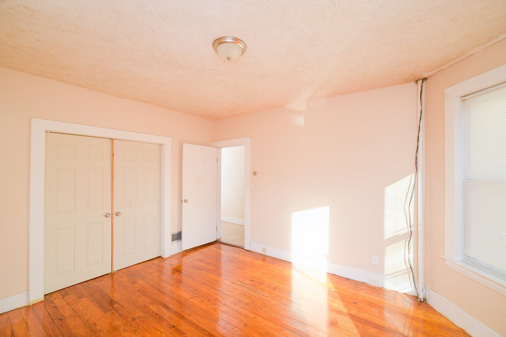 31 Hiawatha Road Boston, MA 02126 - Photo 8 of 22 Gallery Image 8