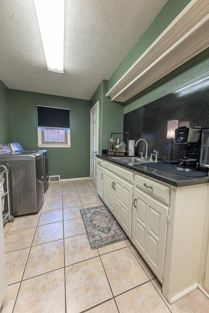 3312 59th Street Lubbock, TX 79413 - Photo 21 of 31 2L9A8432