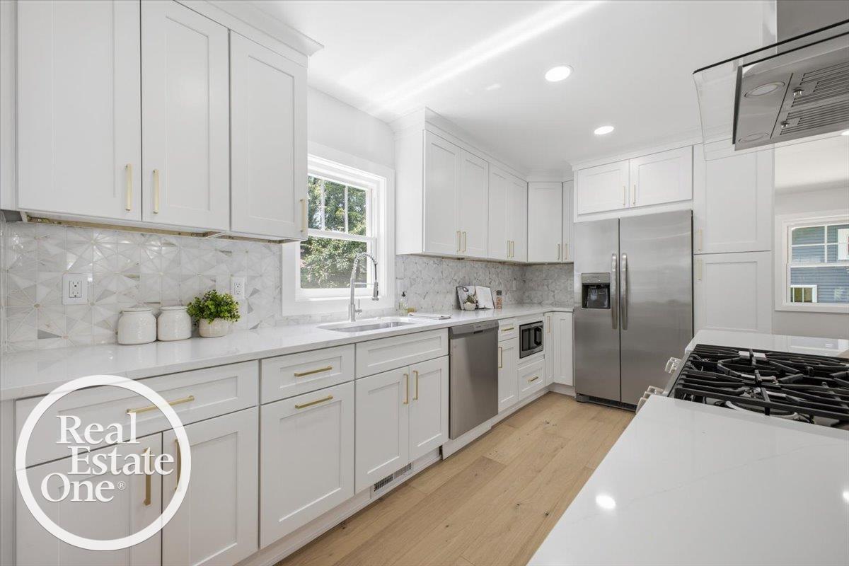 819 Notre Dame Street Grosse Pointe, MI 48230 - Photo 12 of 33