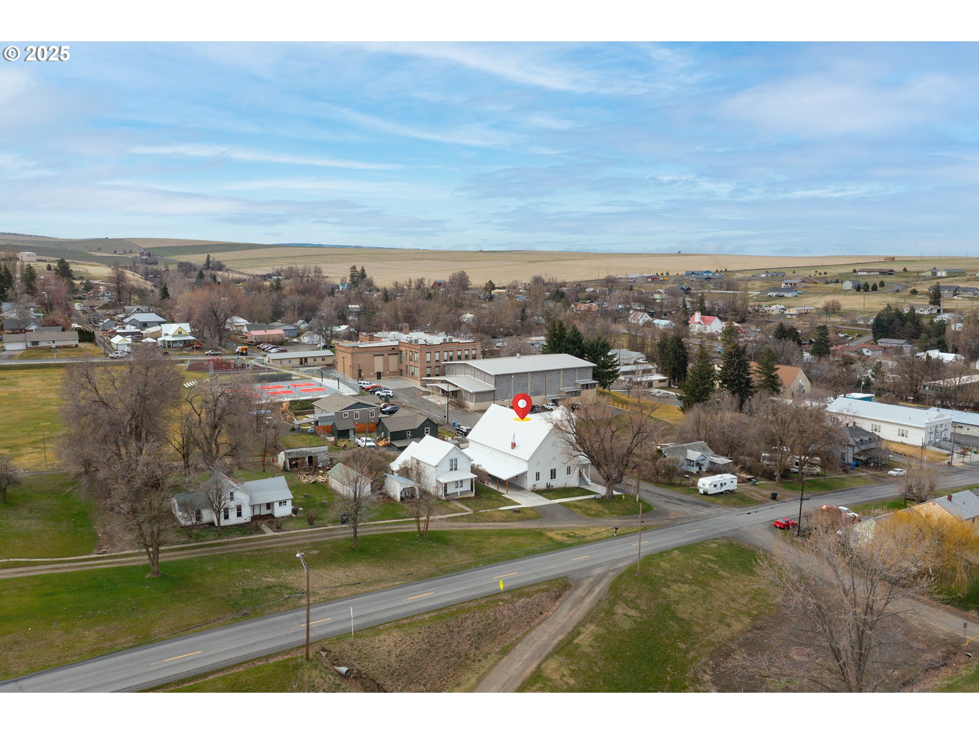 402 East Main Street Weston, OR 97886 - Photo 35 of 36 a view of a city