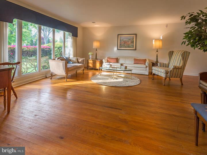 1279 June Road Huntingdon Valley, PA 19006 - Photo 4 of 23