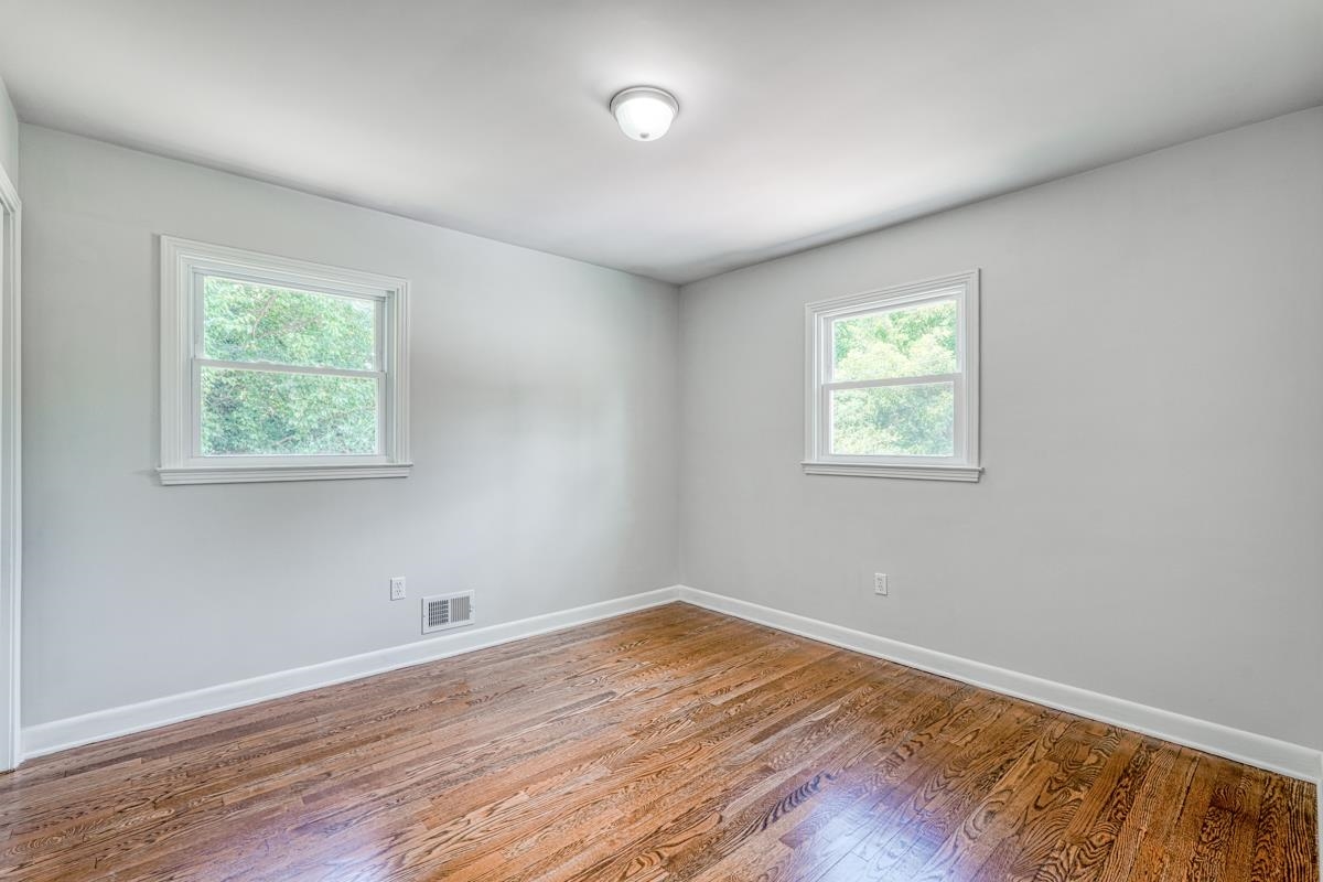 126 Dover Road Spartanburg, SC 29301 - Photo 12 of 41