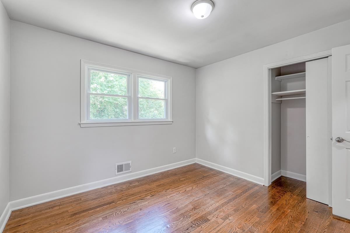 126 Dover Road Spartanburg, SC 29301 - Photo 16 of 41