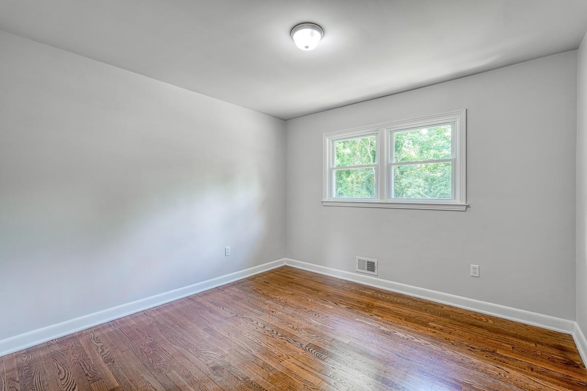 126 Dover Road Spartanburg, SC 29301 - Photo 17 of 41