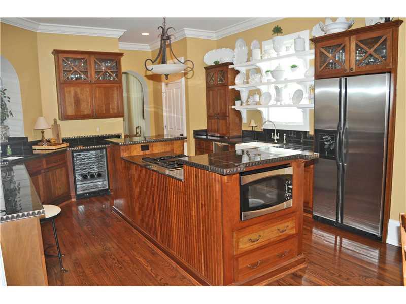 12574 Meeting House Road Carmel, IN 46032 - Photo 6 of 24 Gallery Image 6