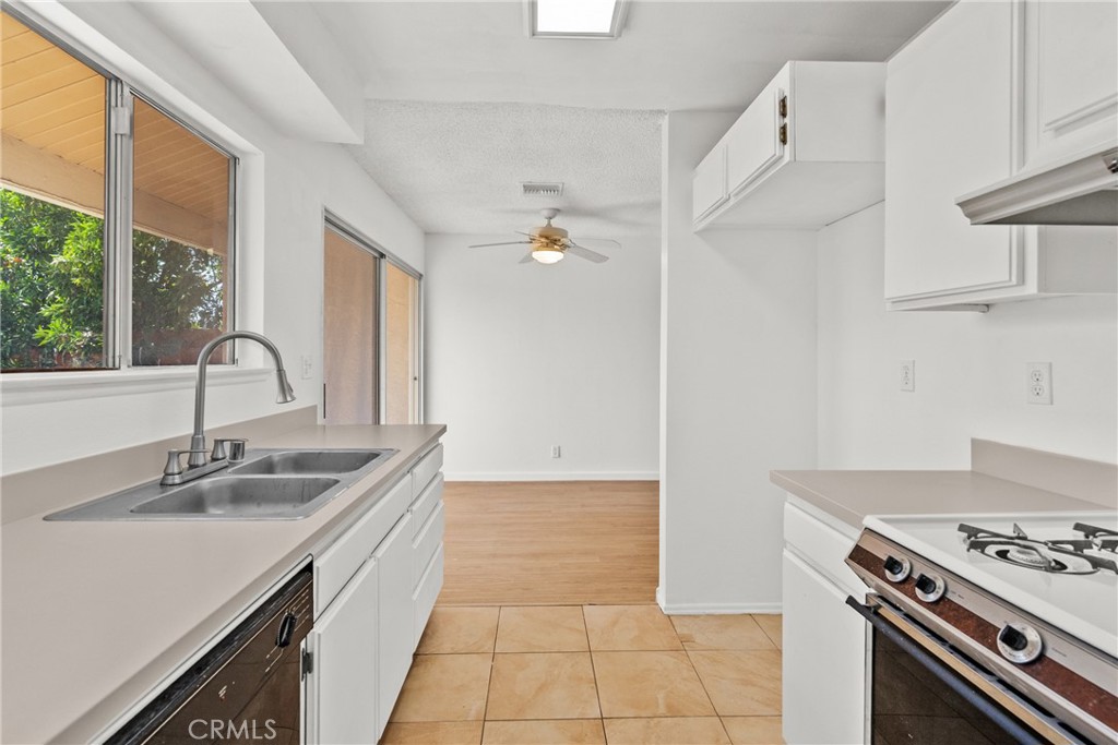 6412 Penn Street, Unit C Moorpark, CA 93021 - Photo 22 of 39