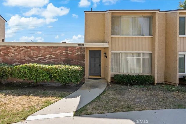 $489,000 | 6412 Penn Street, Unit C, Moorpark, CA 93021