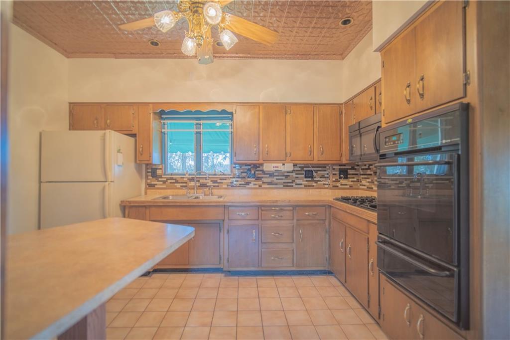 3007 Heights Road Aliquippa, PA 15001 - Photo 11 of 24 Gallery Image 11