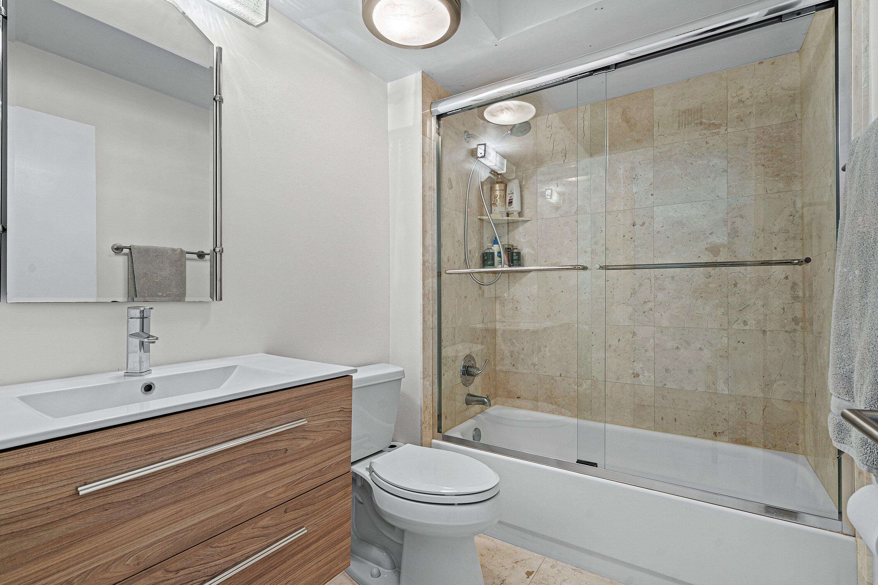277 North Ocean Boulevard, Unit 1040 Boca Raton, FL 33432 - Photo 15 of 30 015-277NorthOceanBoulevard-104-BocaRaton